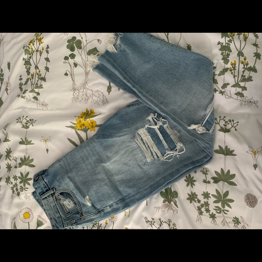 American Eagle Curvy Mom Jeans